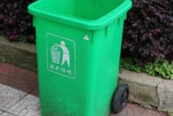 泰国“塑料中毒” 这些东南亚国家急忙封住“垃圾桶”